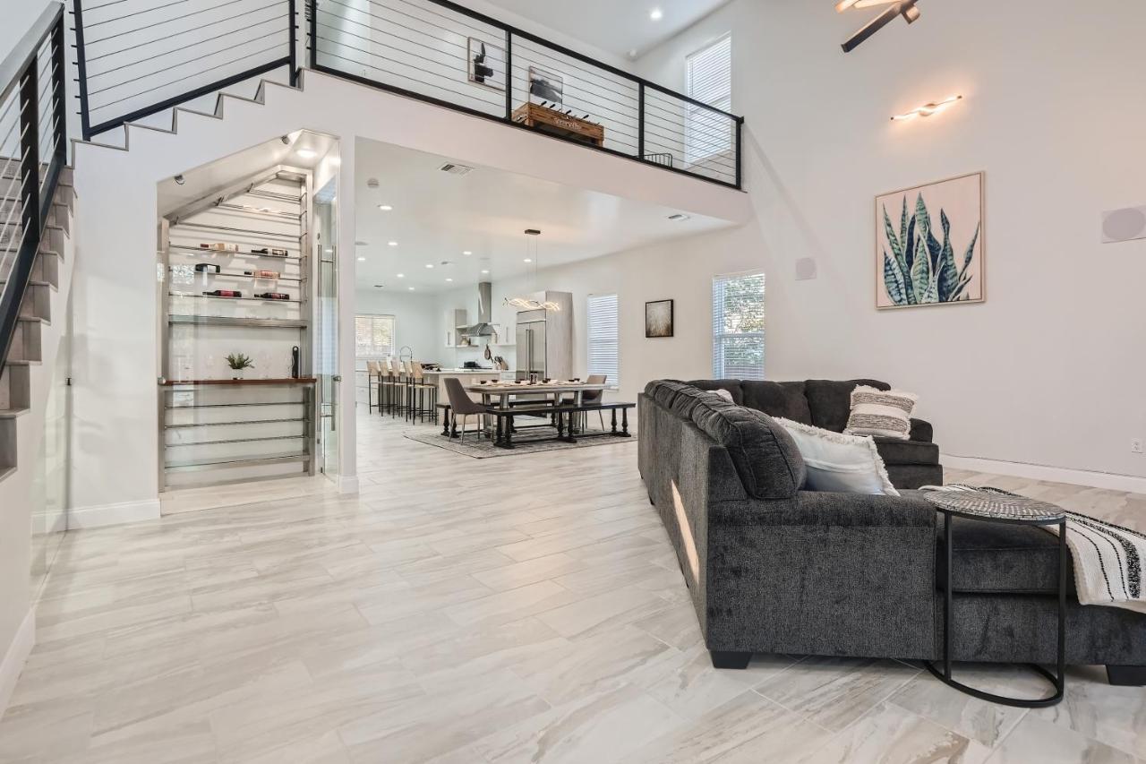 Luxury 5 Bdrm Home! Blocks To Dt/Riverwalk/Convention Center! سان أنطونيو المظهر الخارجي الصورة