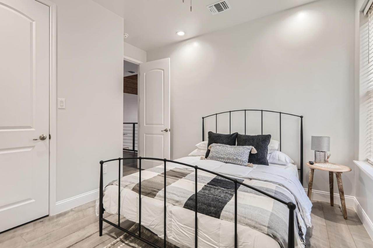 Luxury 5 Bdrm Home! Blocks To Dt/Riverwalk/Convention Center! سان أنطونيو المظهر الخارجي الصورة